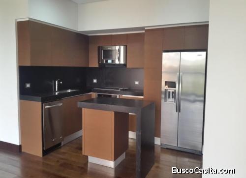 Renta Apartamento Amueblado en Zona 14