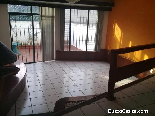 Casa en Renta Zona 12 Dentro de Garita 