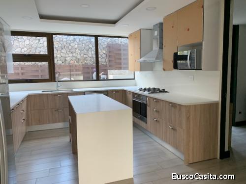 Alquiler amplio Apartamento Zona 15 en VH1