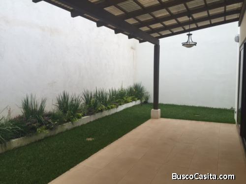 VENDO LINDA CASA NUEVA EN ZONA 16 