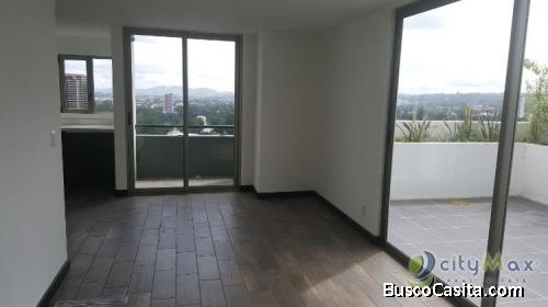 Alquiler Apartamento Zona 10 de 3 habitaciones con amplio balcón