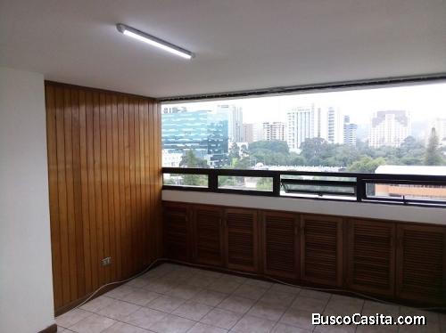  ZONA 9 ALQUILO APARTAMENTO CON LINEA BLANCA