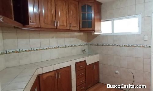 Apartamento remodelado en renta en zona 13, Pamplona