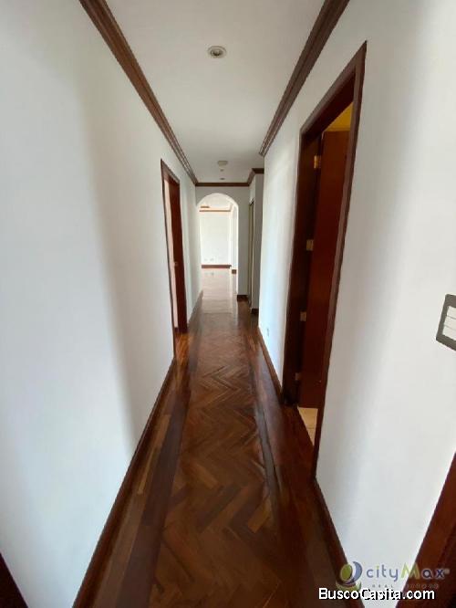Renta Apartamento Zona 14, amplio de 3 habitaciones 