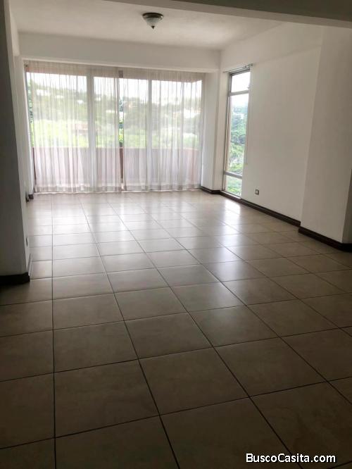 Apartamento en Renta zona 15.