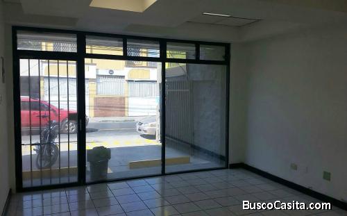 LOCAL COMERCIAL EN RENTA EN ZONA 5