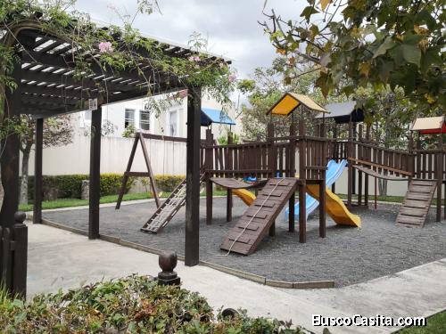 VENDO CASA EN CONDADO NARANJO ZONA 4 DE MIXCO SAN AGUSTIN
