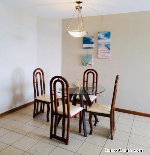 Renta Apartamento amueblado, 2 habitaciones Zona 14