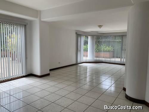 RENTO AMPLIOS APARTAMENTOS, ILUMINADOS Y BIEN UBICADOS, ZONA 15 VISTA HERMOSA I 