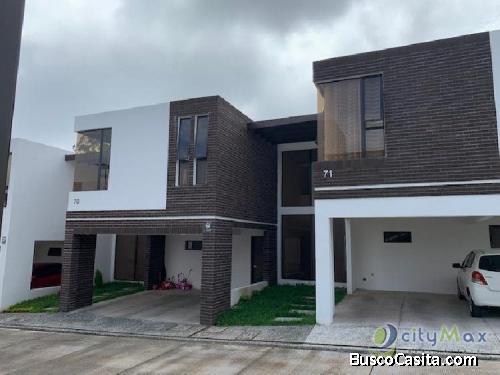Casa En Venta, Zona 16