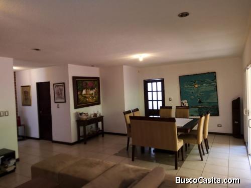 Venta De Casa, excelente precio y ubicaciòn zona 16, àrea de Kanajuyù