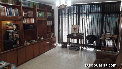 Casa en venta en zona 2, ciudad de Guatemala.