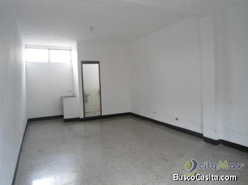 Renta de local en 4 Grados Norte excelente ubicaciòn