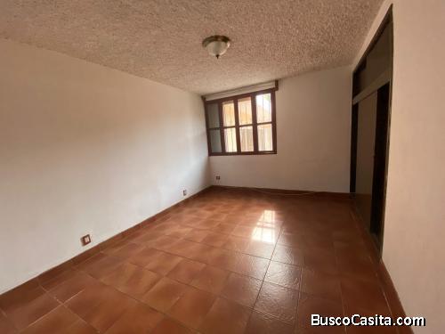 Apartamento 2 habitaciones muy buena ubicación y dentro de Residencial