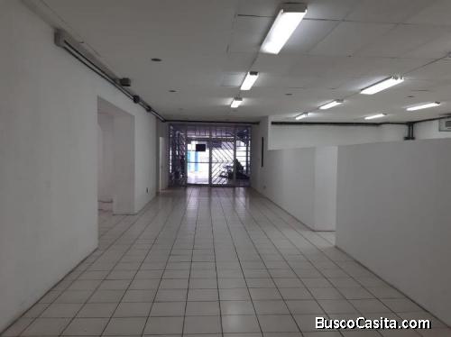 Oficina amplia en renta en Zona 9 Guatemala