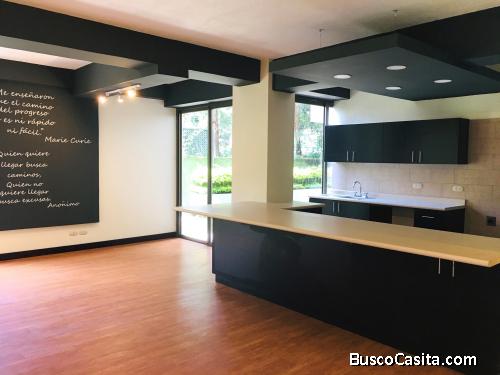 Apartamento en Renta Zona 14