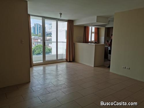 APARTAMENTO EN RENTA ZONA 14