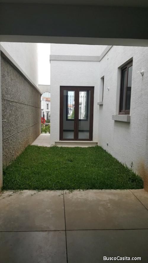 Residencia Zona 16 Ramblas de Cayala/ RC