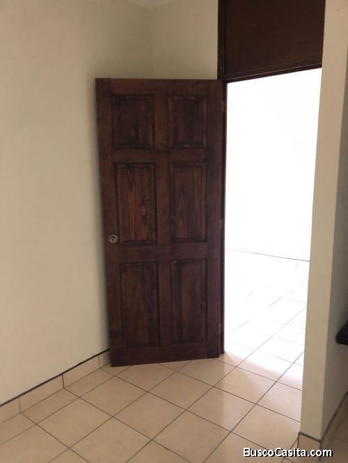 Hermoso apartamento en prados de Montemaría zona 12
