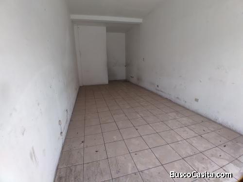 Local comercial ubicado en la Calzada Roosevelt