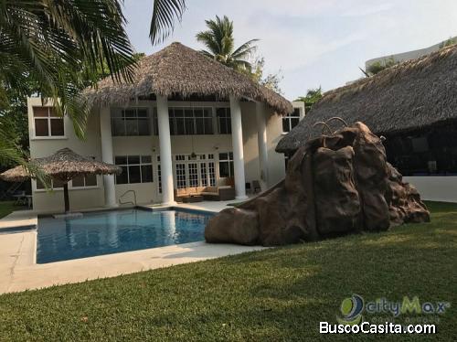 Escápate a la playa de viernes a domingo- Renta Casa en Chulamar