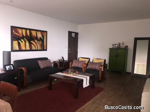 VENTA APARTAMENTO EN ZONA 15 Nivel Alto