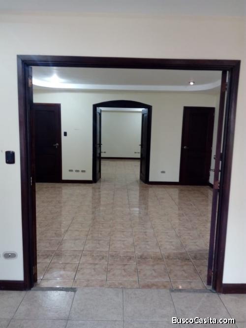 LOCAL COMERCIAL EN ALQUILER Z.14