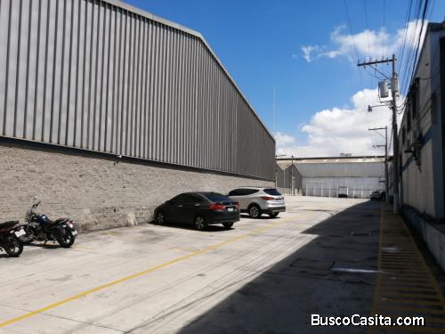 Bodega Industrial en Renta en Zona 12