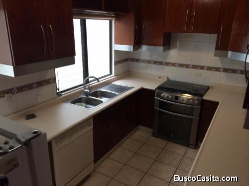 Renta Casa en zona 16