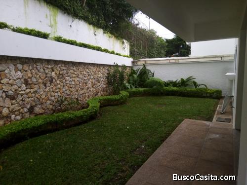 Renta Casa en La Montaña zona 16