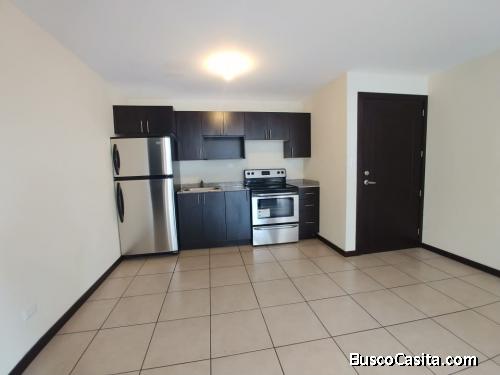 APARTAMENTO EN RENTA EN ZONA 9 / MUNDO INMOBILIARIO