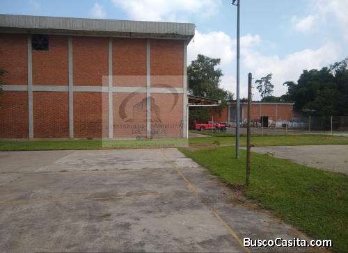 PROPIEDAD EN VENTA SOBRE LA AGUILAR BATRES ZONA 12