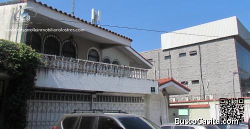 AMPLIA CASA EN RENTA  EN AVENIDA HINCAPIE