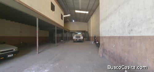 BODEGA EN RENTA ZONA 12
