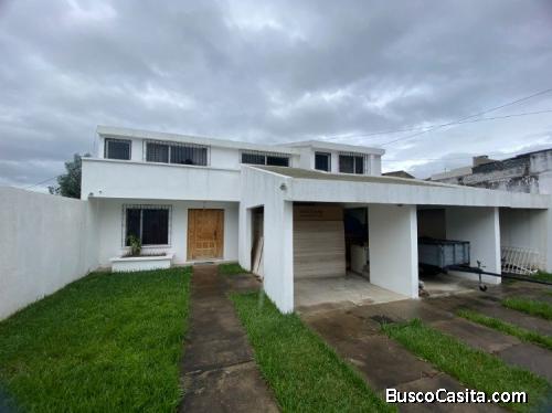 Casa en venta en Ciudad San Cristóbal, Guatemala