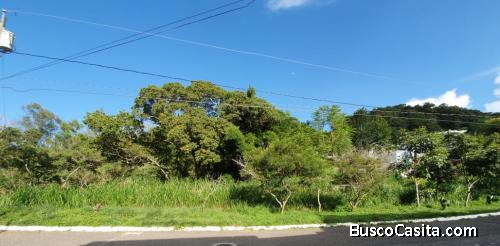 Inmobiliaria Vintage vende terreno en lotificación la montaña zona 16
