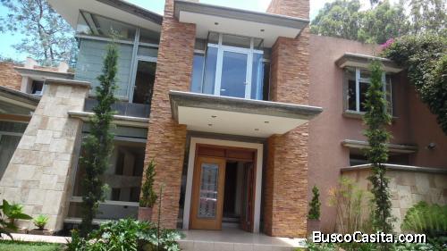 HERMOSA RESIDENCIA CON AMPLIO JARDIN EN VENTA EN KM 24.5, SAN LUCAS