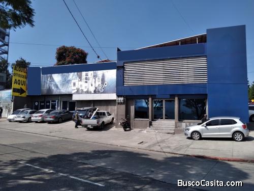 Local y oficinas en venta o renta zona 9 en Avenida La Castellana