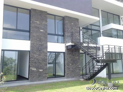Venta De Lujosa Casa En Zona 16