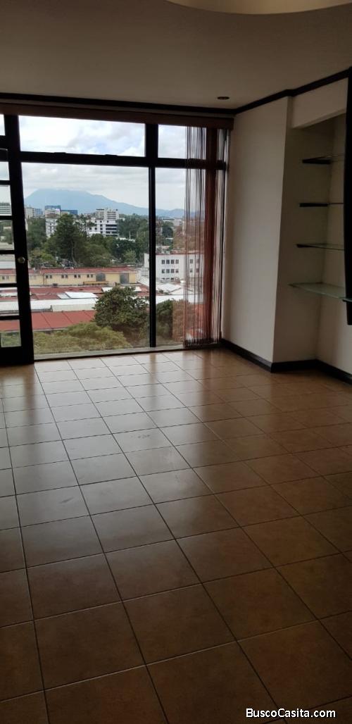 Oficina en renta en zona 9
