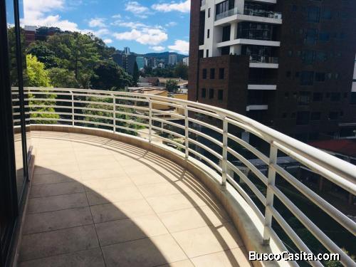 Apartamento en renta zona 15