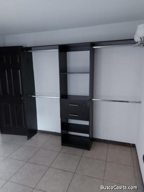 Venta De Apartamento En Torre Mariscal 