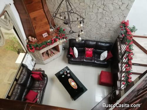 Casa en renta zona 16 a pocos pasos del Hospital Militar