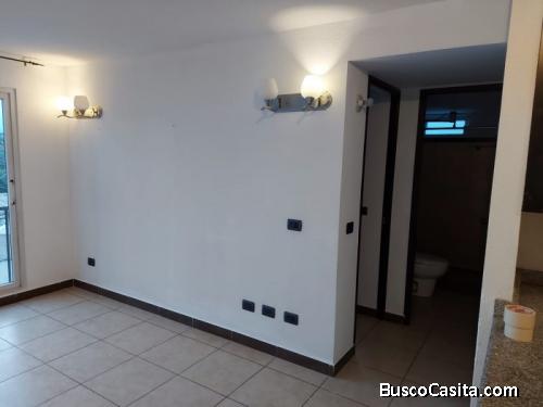 Venta Apartamento 2 hab Edificio Torre Mariscal zona 11