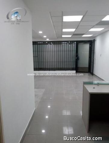 EN RENTA LOCAL U OFICINA  EDIFICIO EN ZONA 14, SOBRE AVENIDA LAS AMERICAS.