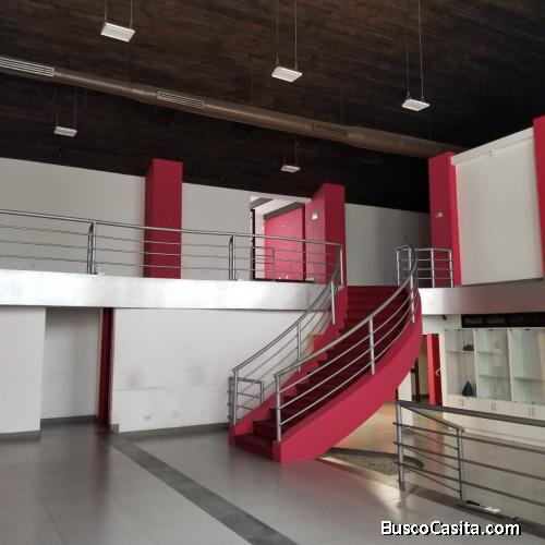 LOCAL EN RENTA ZONA 10 / MUNDO INMOBILIARIO