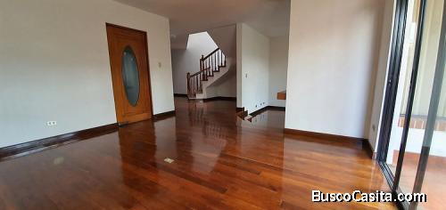 CASA EN EN RENTA ZONA 14