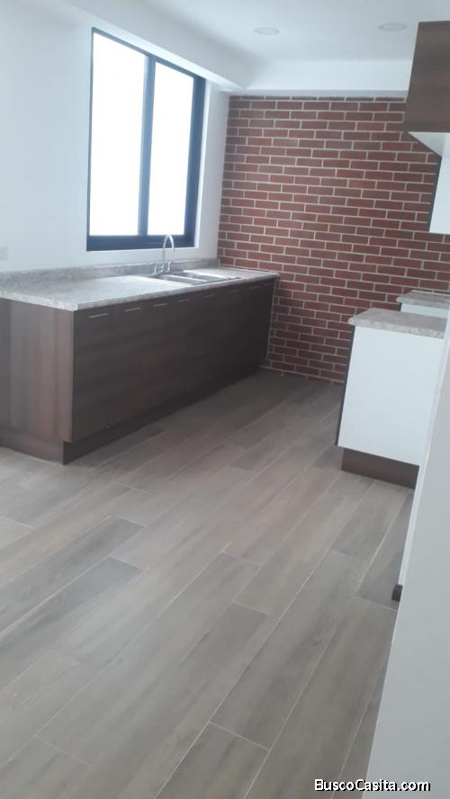 APARTAMENTO EN RENTA ZONA 5