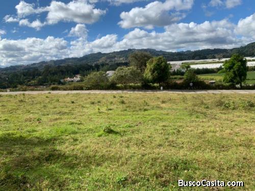 CityMax Antigua vende terreno en residencial de San Lucas Sacatepèquez 