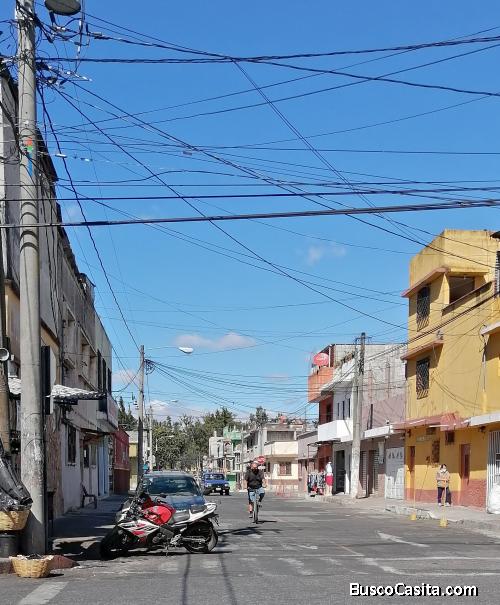 Casa en venta de Uso Residencial o Comercial en Zona 6